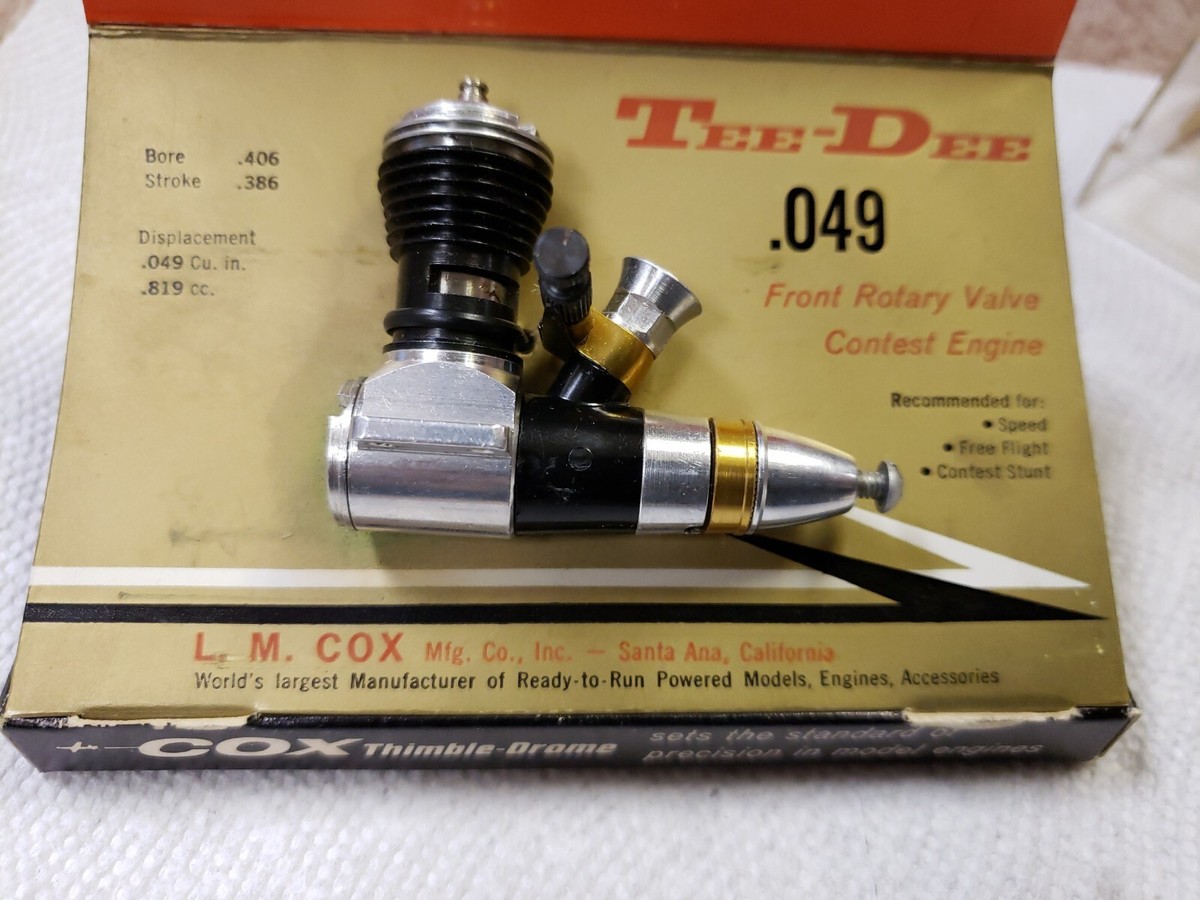 Cox .049 - COX engine - COX Tee Dee 0.049 - glass case - NIB