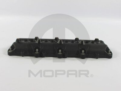 Genuine OEM Mopar Engine Valve Cover For Chrysler 300 Aspen 53022085AD