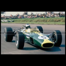 Photo A.022354 LOTUS 49 JIM CLARK BRANDS HATCH 1967