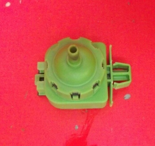 Waschmaschine HOTPOINT WMUD9627P UK Druckschalter