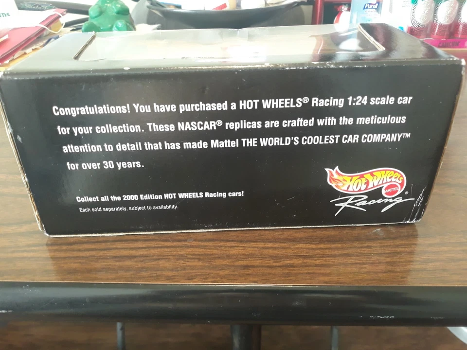 1 NASCAR DIECAST 1 : 24. ORIGINAL ITEM IN THE BOX WHEATIES 43 LEGENDS OF RASING - Image 3 of 4