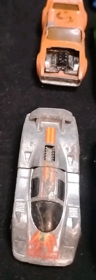 Mix Lot Toy Vehicles - Matchbox, Hot Wheels, and China made Racing Cars - Image 4 of 4