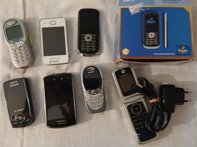 7 Handys im Konvolut 