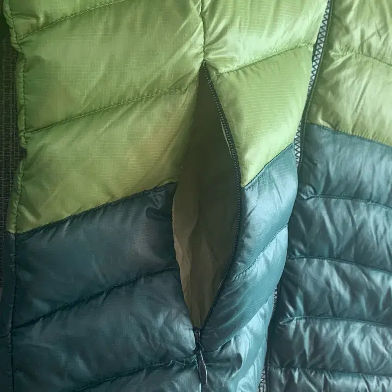 Lafuma Green Gradient Down Lightweight Puffer Jac… - image 4