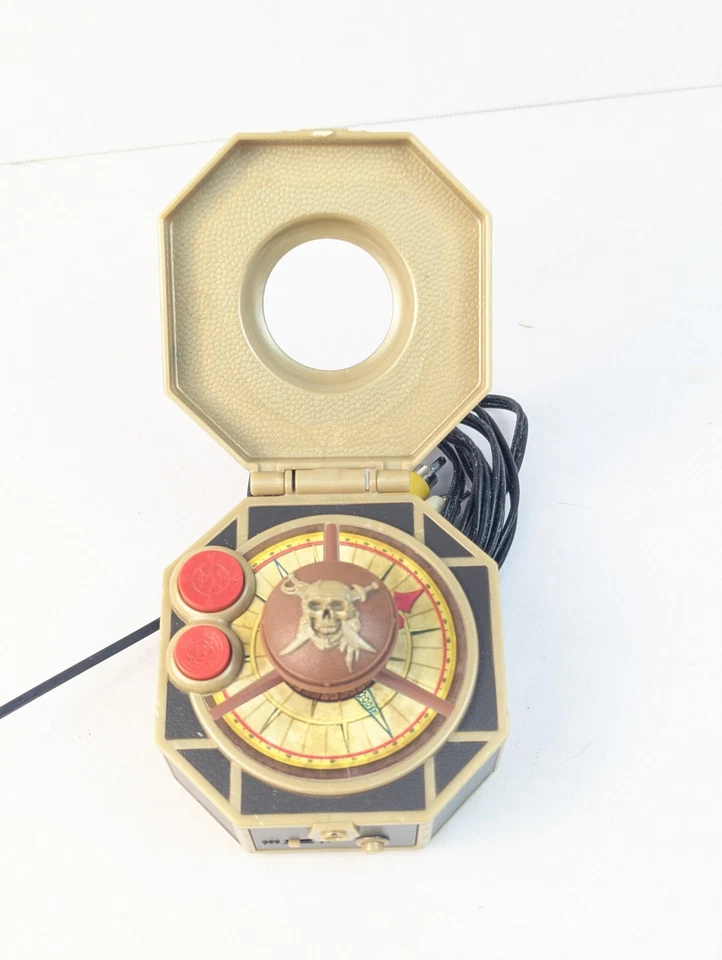 Genuine Jakks Pacific Pirates of the Caribbean Plug N Play TV Game Toy — 第 2/4 张图片