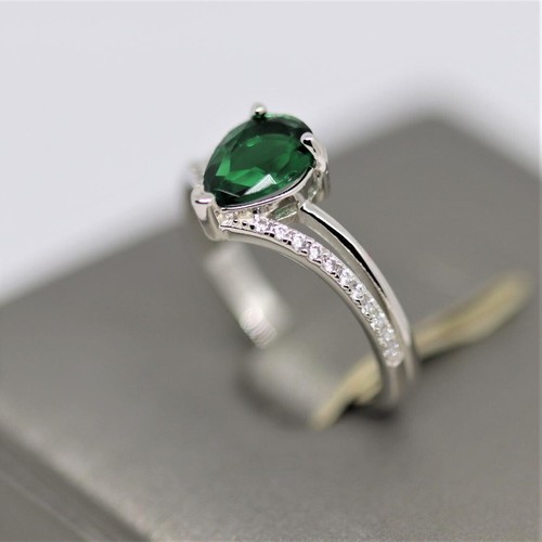 2 Carat Pear Cut Green Diamond Solitaire 14K White Gold Finish Engagement Ring - Picture 4 of 7