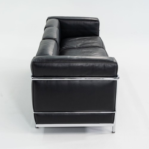 2010s Cassina LC2 3-Seat Sofa w Black Leather by Le Corbusier Jeanneret Perriand - Picture 7 of 11