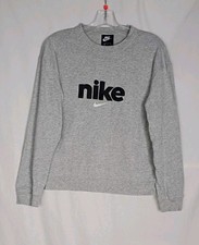 Nike Women's Medium Gray Cropped Sweatshirt