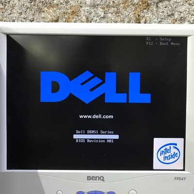 DELL Dimension 4100 デスクトップPC 本体と周辺機器　英語版 Dell Dimension 4100 PC for Retro Gaming Celeron 2.53Hz 512MB RAM