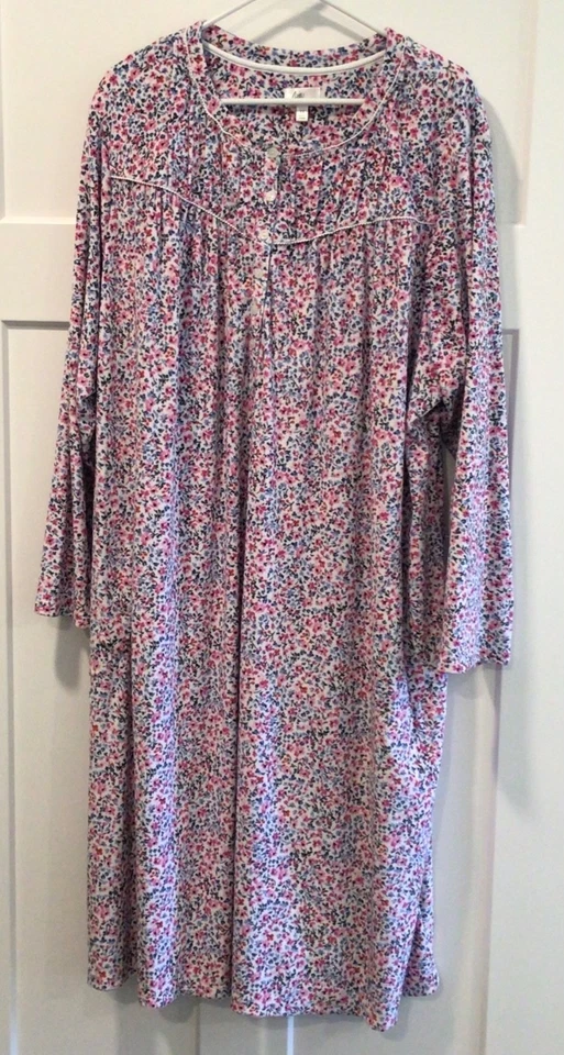 Camisón Manga Larga Colección Aria Terciopelo Floral Bolsillos Pradera 3X (22W-24W) Foto 2 de 4