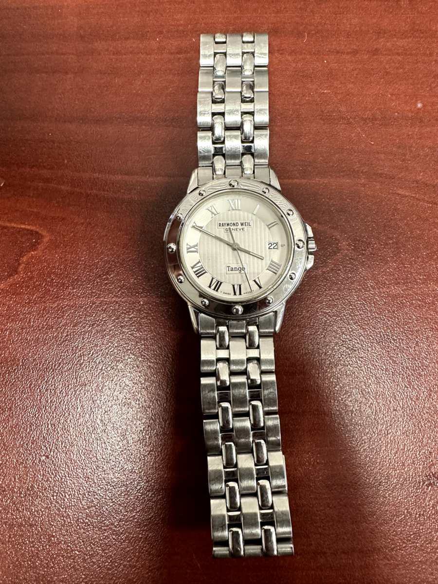 Men's Raymond Weil Geneve Tango Silver Tone Date Swiss Watch 5560