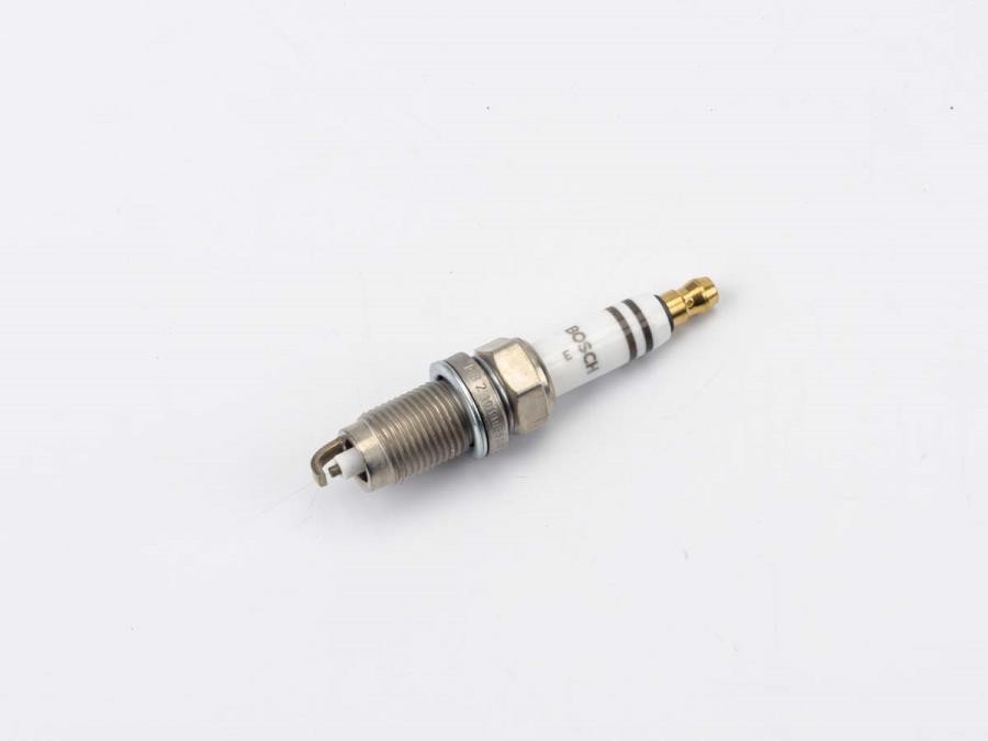 New Genuine Audi Spark Plug 101905601F / 101-905-601-F OEM
