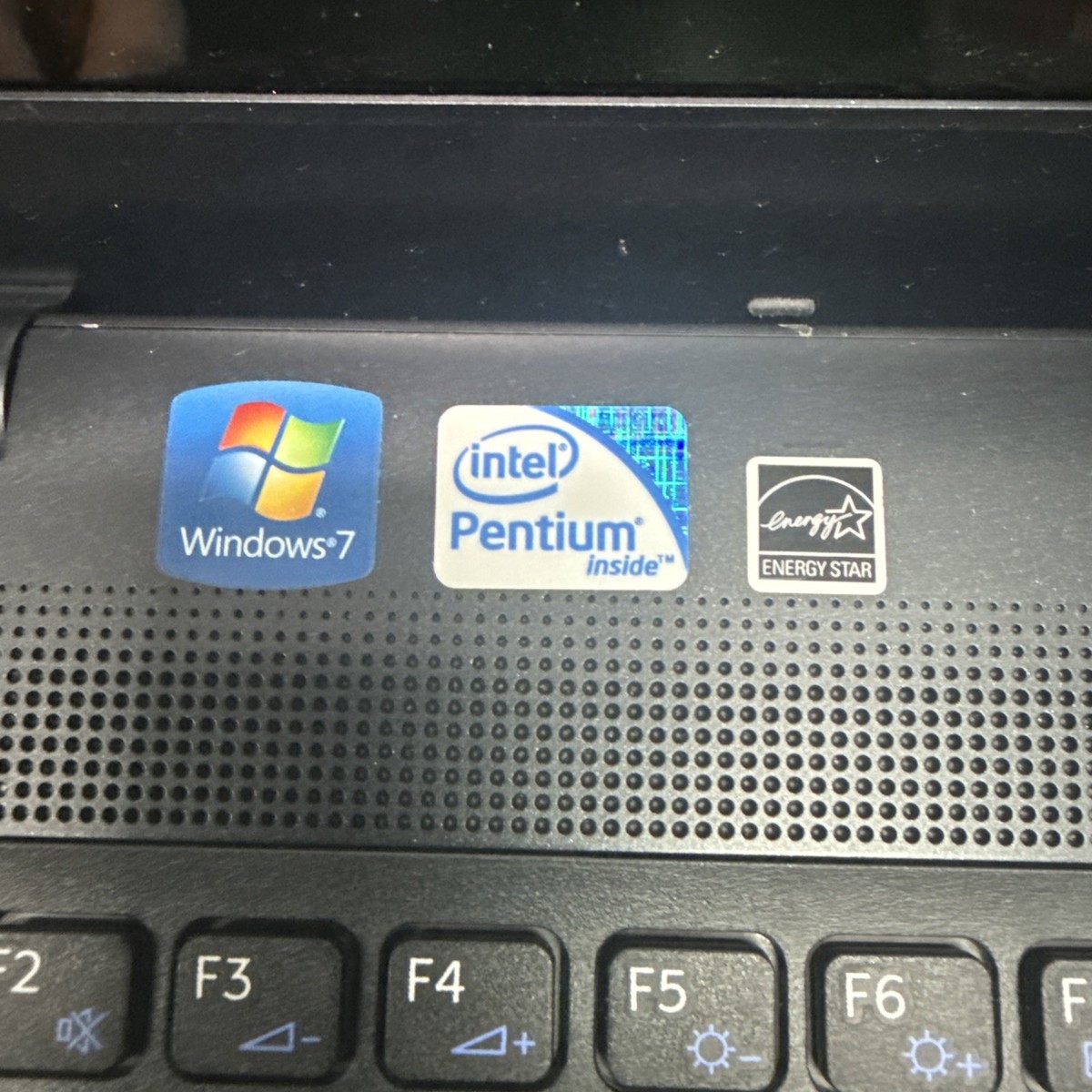Sony Vaio VPCEH Intel Pentium 2GHz 4GB RAM 450GB Windows 7 With