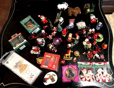 VTG 28 Piece Lot Of Christmas Ornaments & Decorations Assorted  xms3