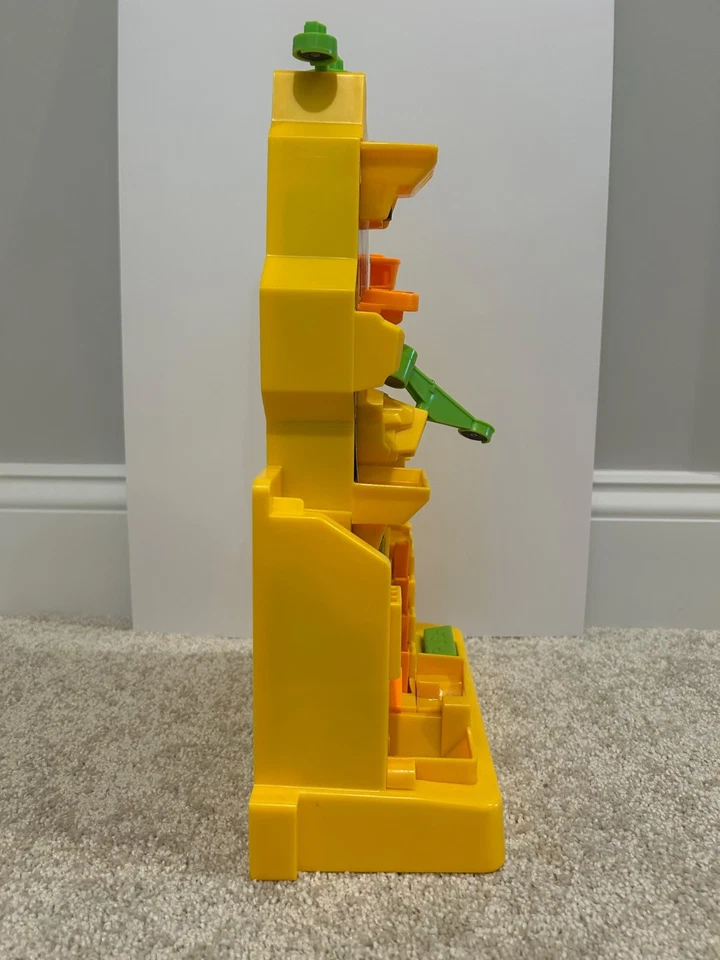 TOMY Don't Bite the Pavement skateboard themed electronic game -COMPLETE/WORKING - Image 2 of 4