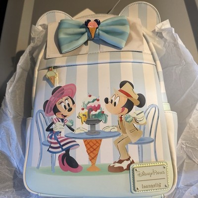 Disney Loungefly Beach Club Resort Mickey & Minnie Backpack  display picture 1
