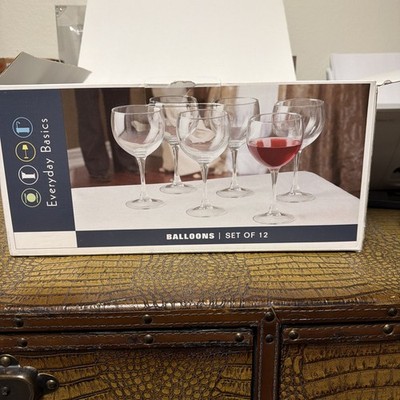 LOT OF 12 NEW IN THE BOX BEAUTIFUL WINE GLASSES