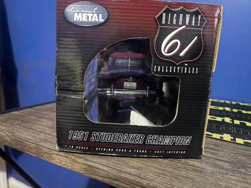 Highway 61 1951 Studebaker Champion 1:18 Diecast Studebaker Maroon New in Box - Image 4 of 4