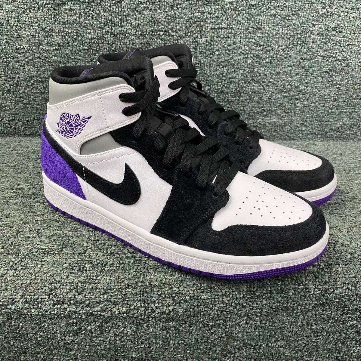 Nike Air Jordan 1 Mid SE White Court Purple Mens Sz 9 852542 105