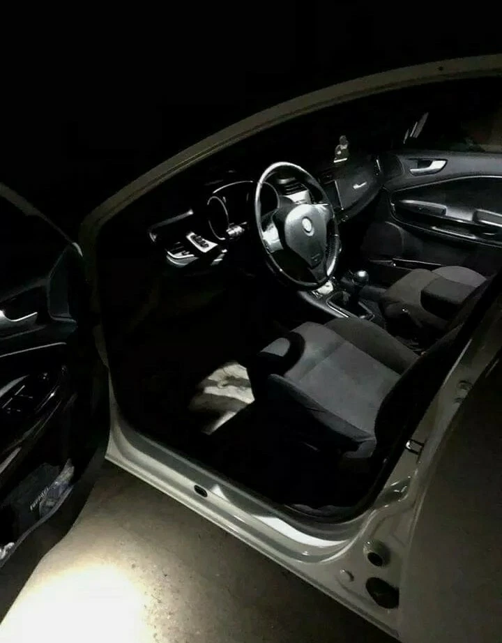 KIT FULL LED INTERNI ALFA ROMEO GIULIETTA PLAFONIERA ANTERIORE+POSTERIORE 6000K - Immagine 2 di 4