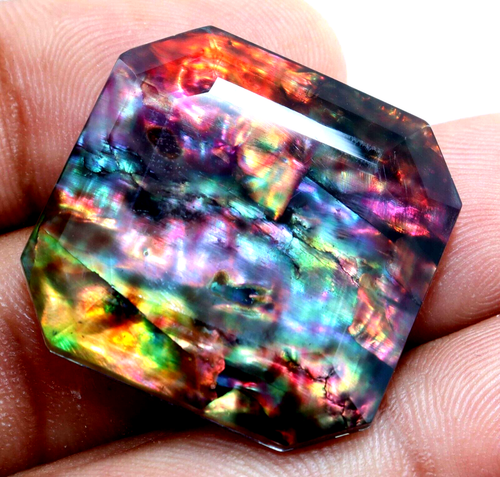 Cabochon d'opale de feu arc-en-ciel doublet naturel AAA