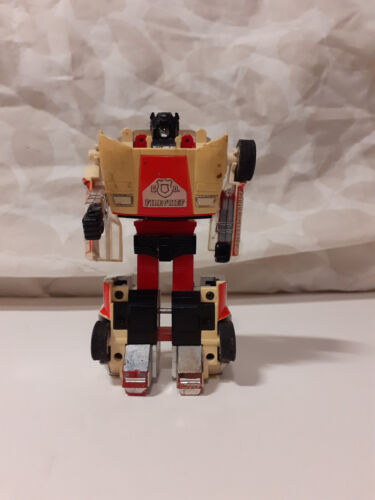 Transformers G1 Autobot Cars Red Alert