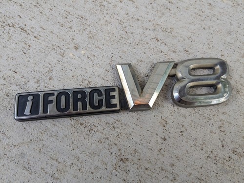 00-06 Toyota Tundra 01-07 Secoia iForce V8 Insignia Emblema Genuino FABRICANTE DE EQUIPOS ORIGINALES - Imagen 2 de 3