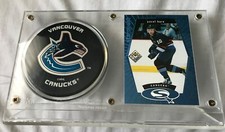 1998/99 UPPER DECK UD CHOICE STARQUEST CARD #SQ2 PAVEL BURE & NHL Canucks Puck