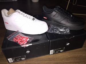 BRAND NEW DEADSTOCK SUPREME WHITE + BLACK NIKE AIR FORCE 1 SIZE 9 | eBay