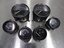 06 Harley Touring Ultra FLHTCUI speedometer rpm mph fuel air oil volt gauge set