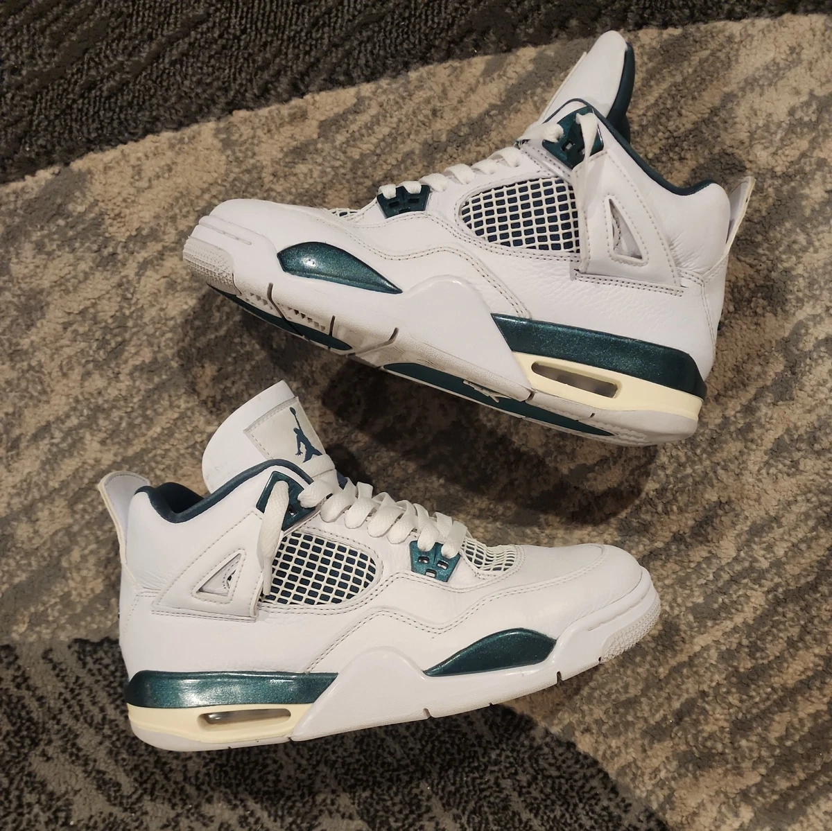 Air Jordan 4 Retro 