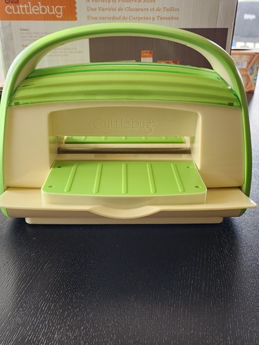 Cricut Cuttlebug Die Cutting Embossing Machine - Picture 6 of 8