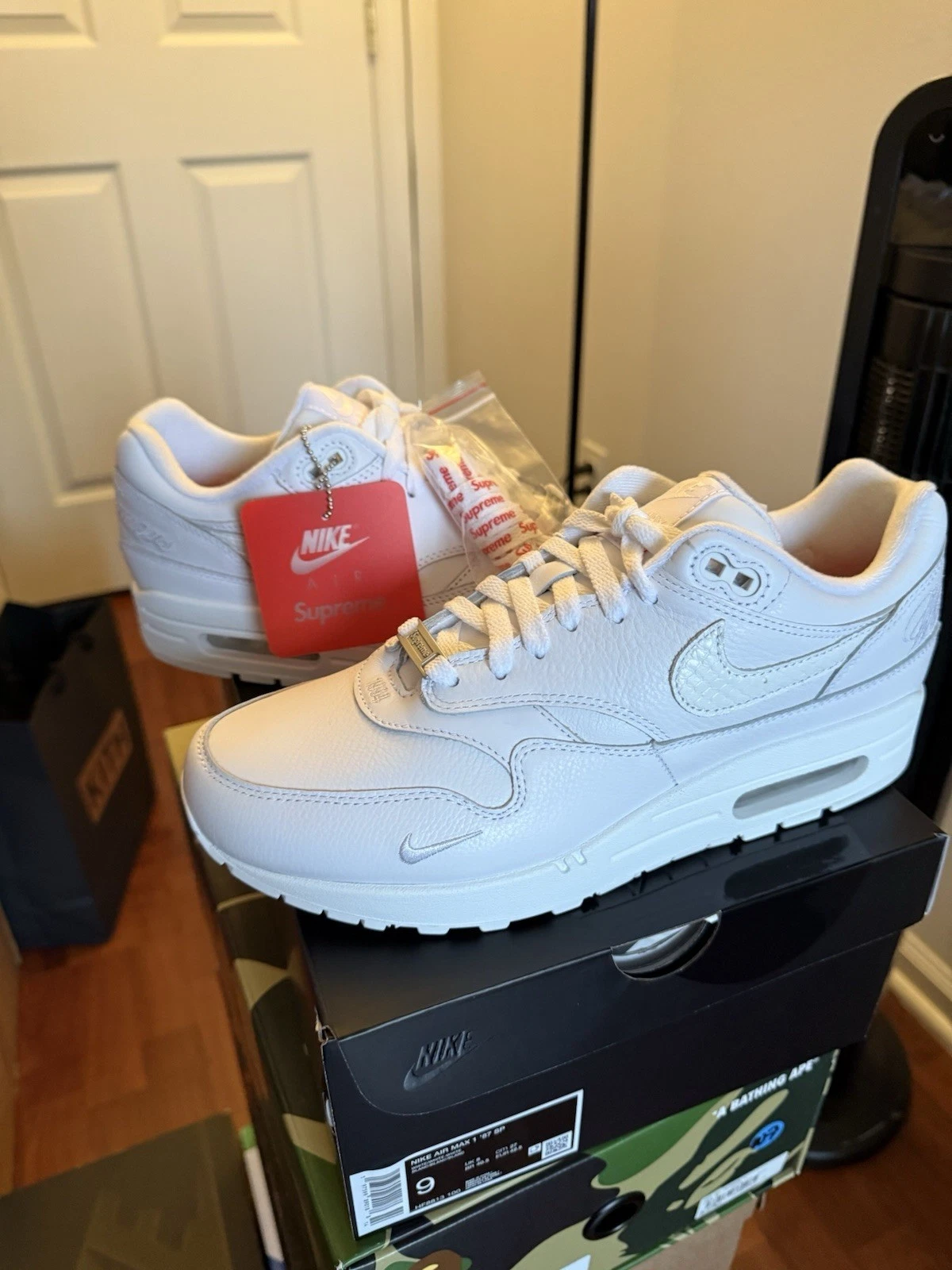 Supreme Air Max 1 blanc taille 9