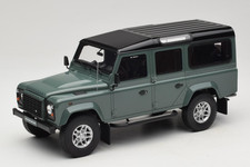 GT527 Land Rover Defender 3 Station Wagon Keswick Green GT Spirit 1/18