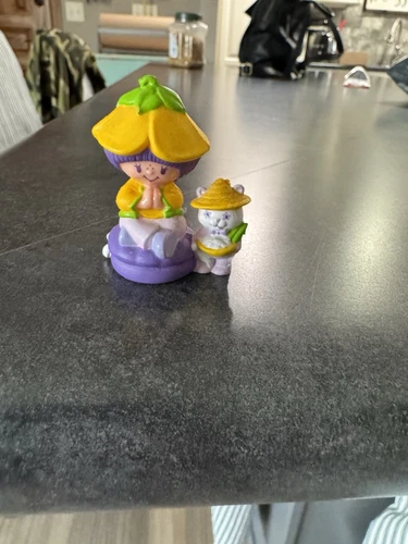 Vintage Strawberry Shortcake Almond Tea on Cushion mini Miniature 1984