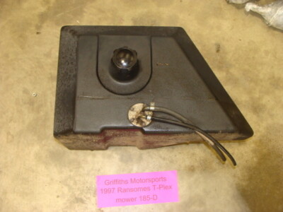 1997 RANSOMES T-PLEX 185D reel lawn mower right side oem gas fuel tank cell