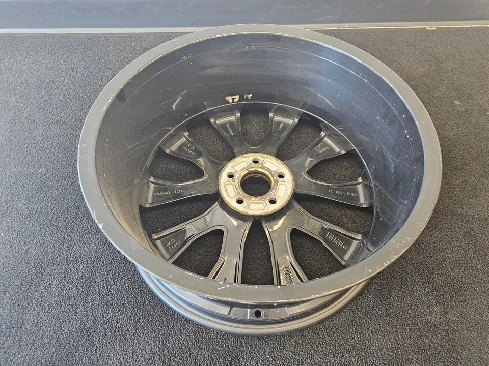 Llanta de aleación 17-20 Volvo S90 V90 20 pulgadas 10 radios corte diamante negro 31381537 Foto 4 de 4