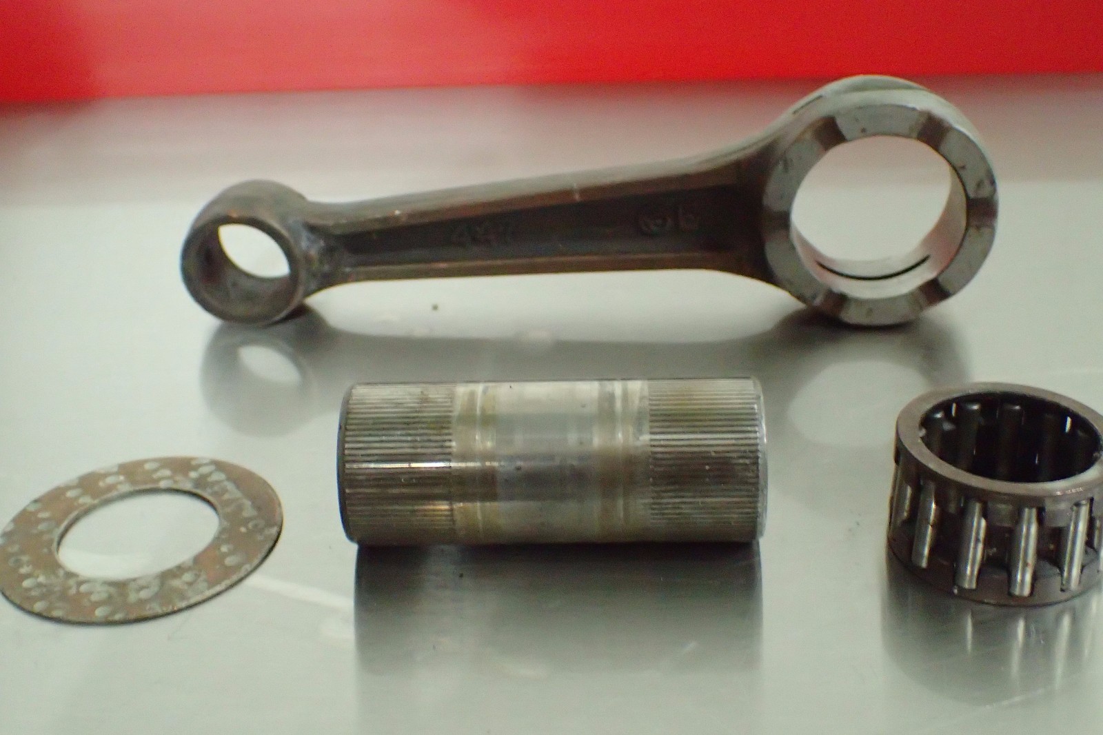 1974 Yamaha XS650 XS 650 crankshaft crank connecting rod wrist pin