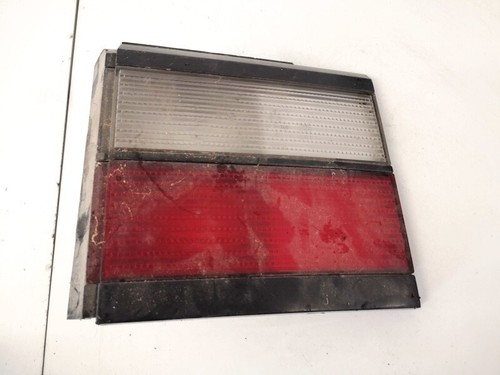 Volkswagen Passat 1990 Tail light inner, right side 333945108, Gen #1630720-90