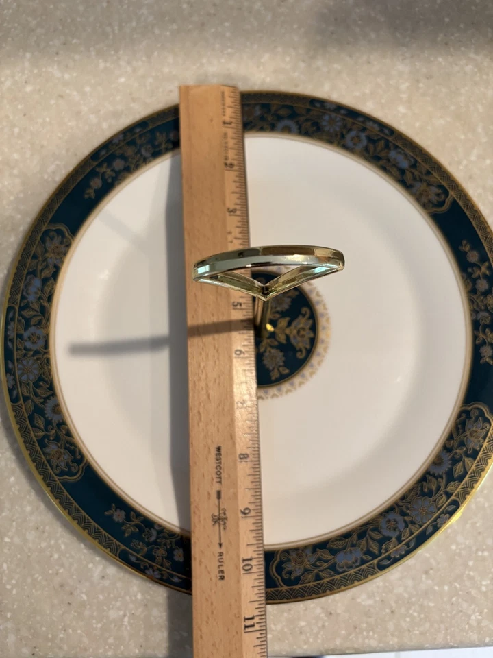 Plato de servir Royal Doulton Carlyle con asa Foto 2 de 4