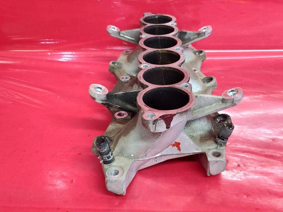 Mitsubishi Montero 2003-2006 3,8 L V6 colector de admisión entrada inferior MR561580 Foto 2 de 4