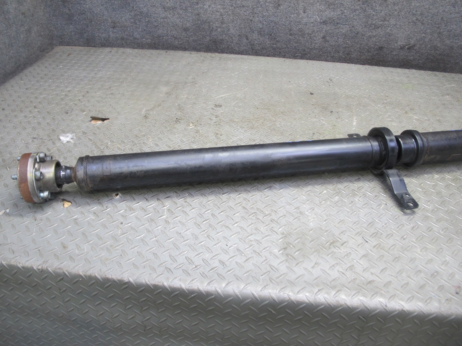 2006-2012 BENTLEY FLYING SPUR AWD REAR DRIVE SHAFT DRIVESHAFT PROPELLER