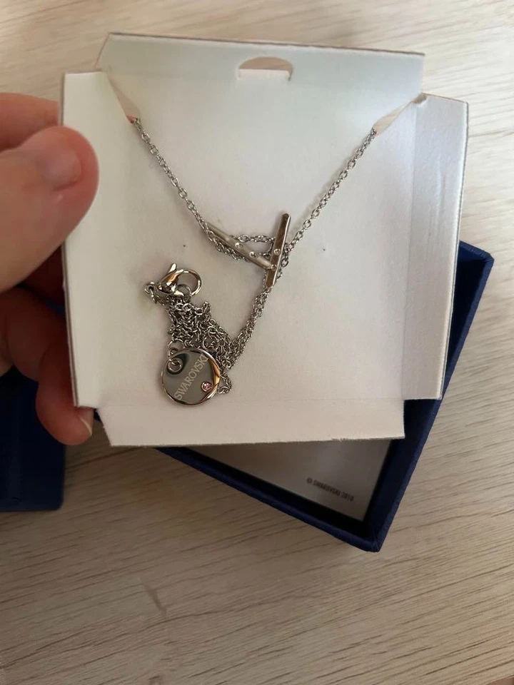 SWAROVSKI Sanrio Hello Kitty Halskette mit Anhänger und Box limitiert aus Japan - Bild 4 von 4