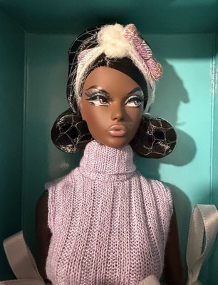Mizi Puppe Privatschulmädchen NRFB mit VERSENDER JHD Valley Of The Dolls selten