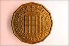 1953 ~ QUEEN ELIZABETH ~ NICKEL-BRASS THREEPENCE ( 3d ) COIN, OR A THRUPENNY BIT