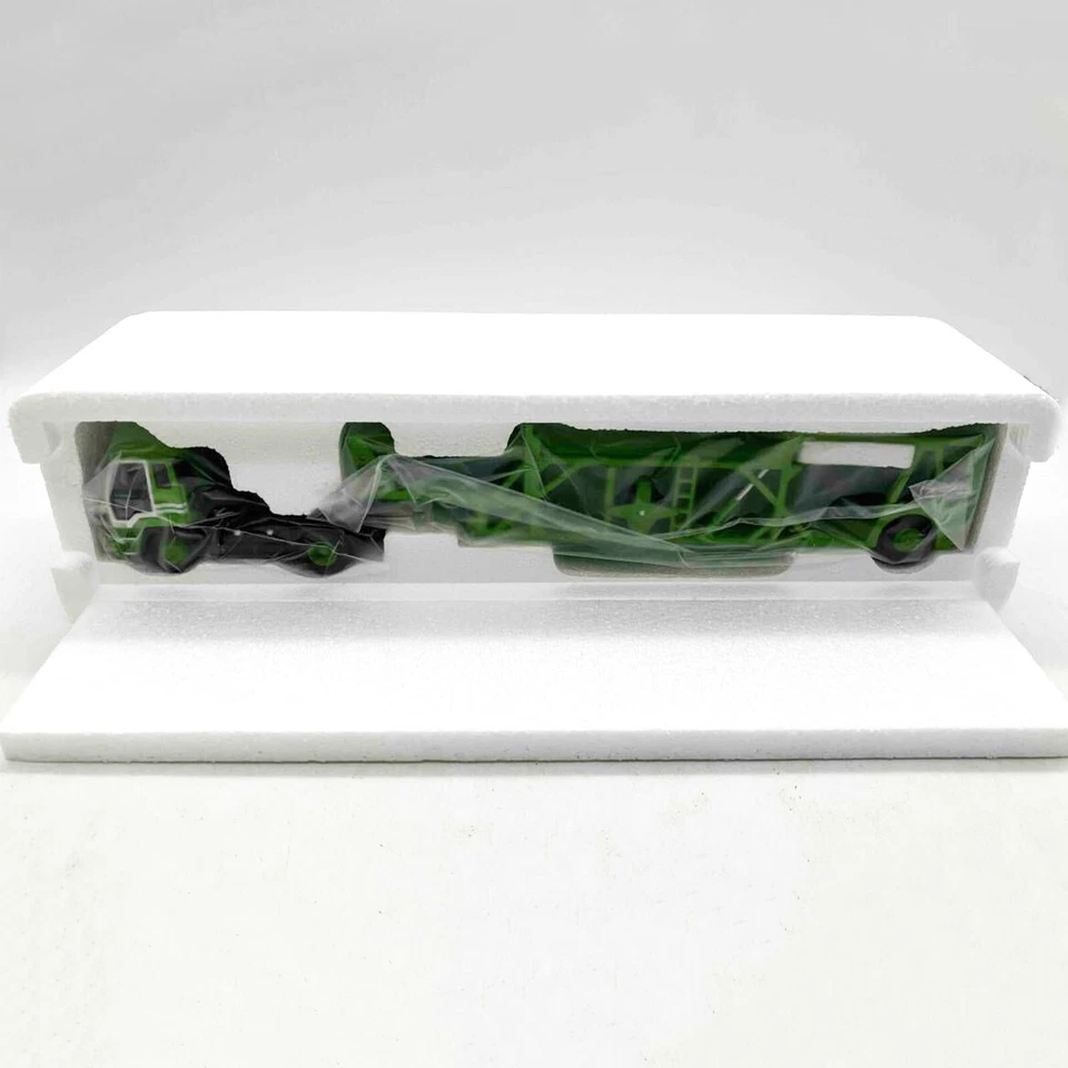 TOMICA LIMITED VINTAGE NEO LV-N225a ISUZU 810EX Car Transporter Toy Very Good - Image 4 of 4