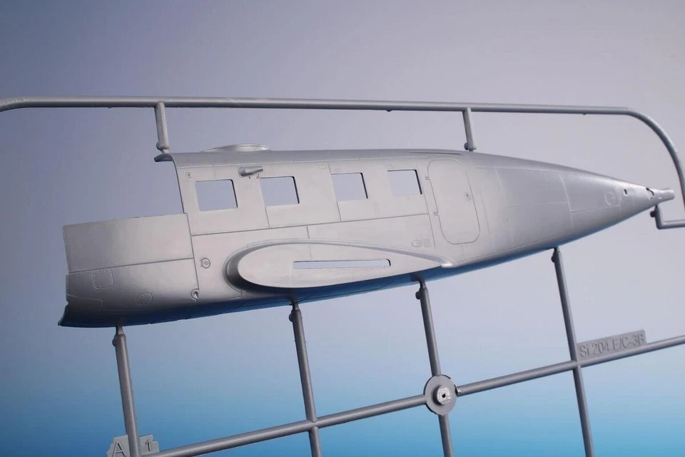 Siebel Si 204E German Night Bomber & Trainer Prodotto Special Hobby 48212 1:48 - Immagine 4 di 4