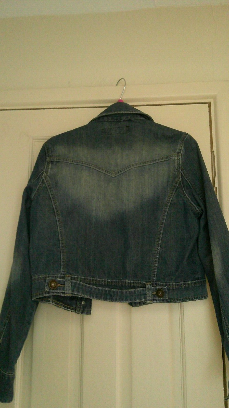Picture 2 of 10