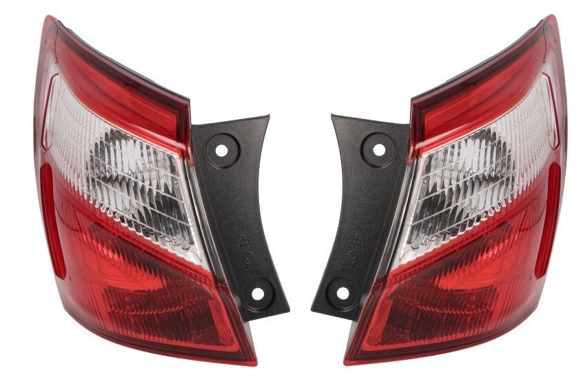 Feu arrière pour Nissan Qashqai J10 réparant les infiltrations d'eau et optiques cassées
