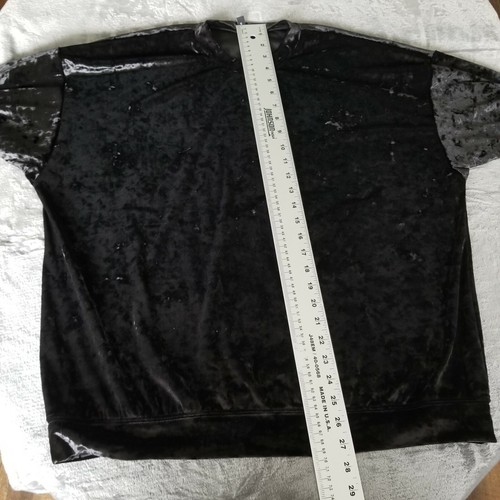 Onzie Women Black Velvet Boyfriend Sweatshirt Long Sleeve Boxy One Size Fits All - Picture 7 of 8